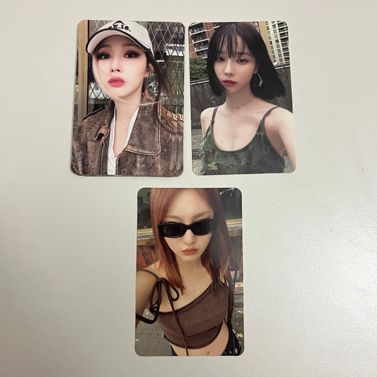 aespa Official Album MY WORLD Purple Ver Photocard 2 Type Winter Gieselle Ningning - 26.06.08
