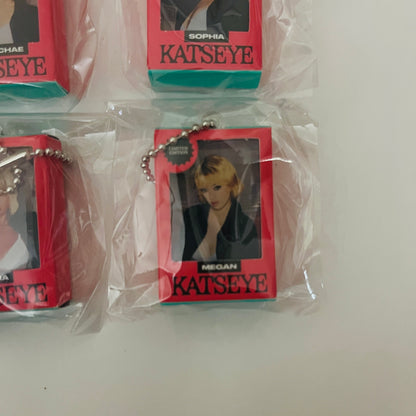 KATSEYE Keyring WILD Pop-Up MD Official Random Acrylic Miniature 7 Type - 26.08.20